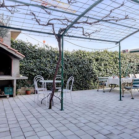 Adorable Apartment Ena Kaštela Zewnętrze zdjęcie