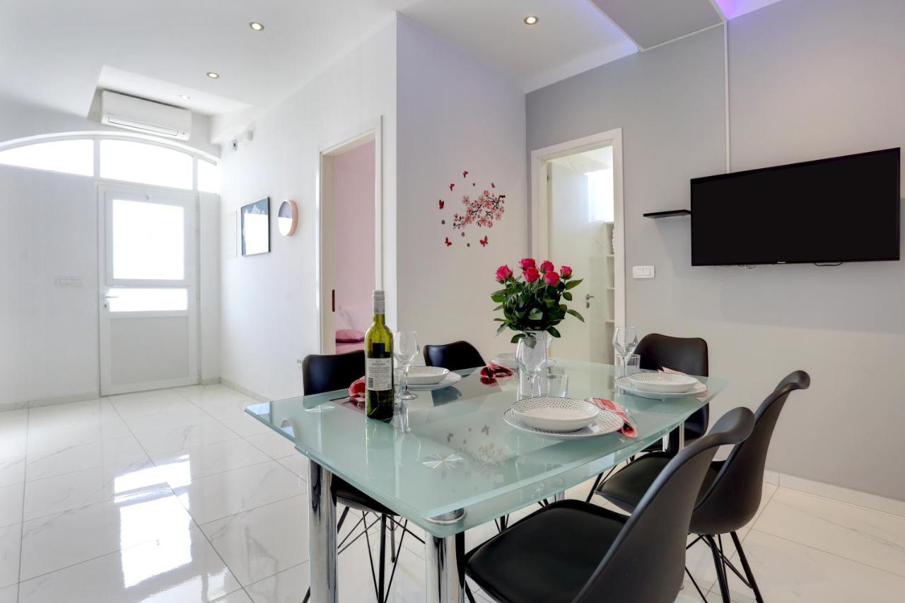 Adorable Apartment Ena Kaštela Zewnętrze zdjęcie