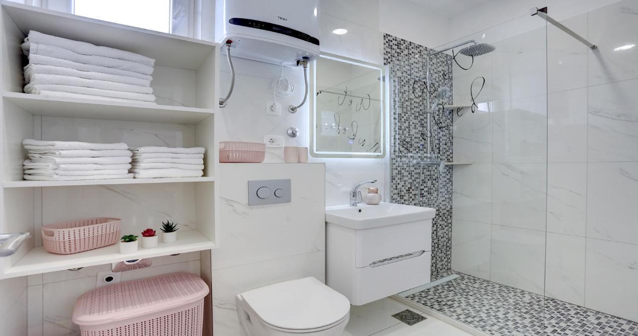 Adorable Apartment Ena Kaštela Zewnętrze zdjęcie