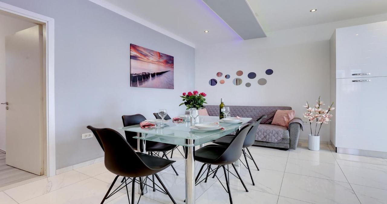 Adorable Apartment Ena Kaštela Zewnętrze zdjęcie