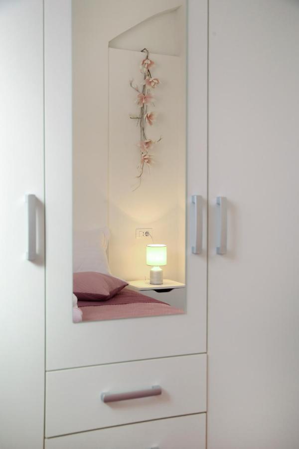 Adorable Apartment Ena Kaštela Zewnętrze zdjęcie